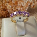 anel meia aliança de moedas pedra lilas